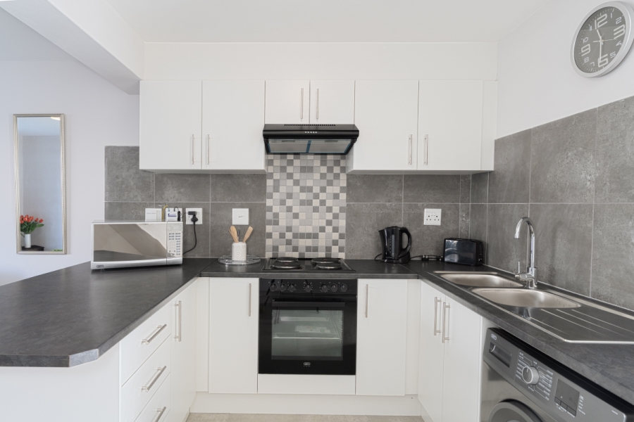 2 Bedroom Property for Sale in Stratford Green Western Cape